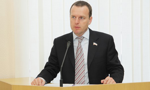Константин Бахарев предложил расширить полномочия регионов в части оказания мер господдержки бизнесу