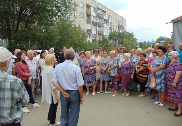 Ольга Тимофеева в Петровском районе Ставропольского края провела встречу с работниками социальной сферы
