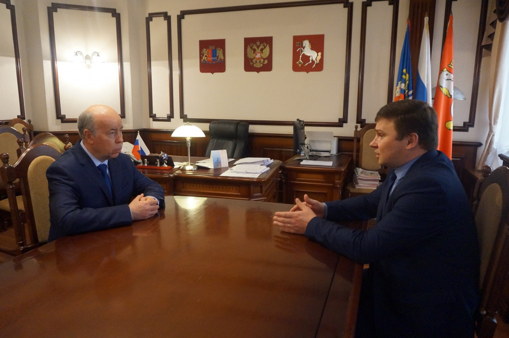 Валерий Иванов провел встречу с главой городского округа Кохма Максимом Комиссаровым