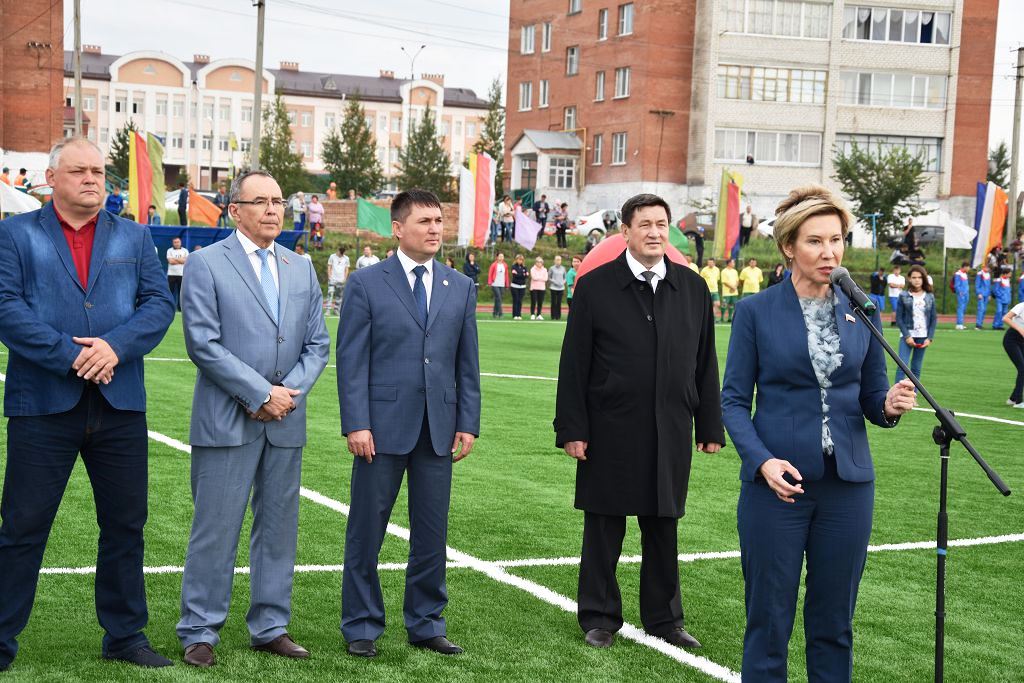 Ольга Павлова приняла участие в открытии стадиона в городе Нурлат