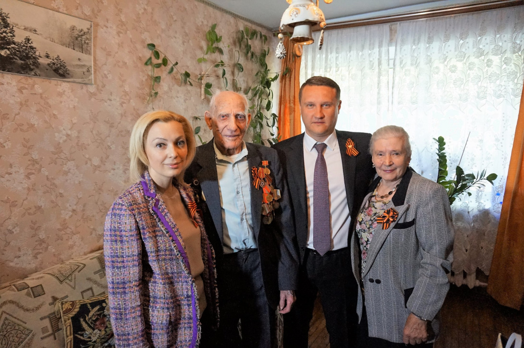 Ольга Тимофеева посетила ветеранов Великой Отечественной войны, проживающих в Ставрополе