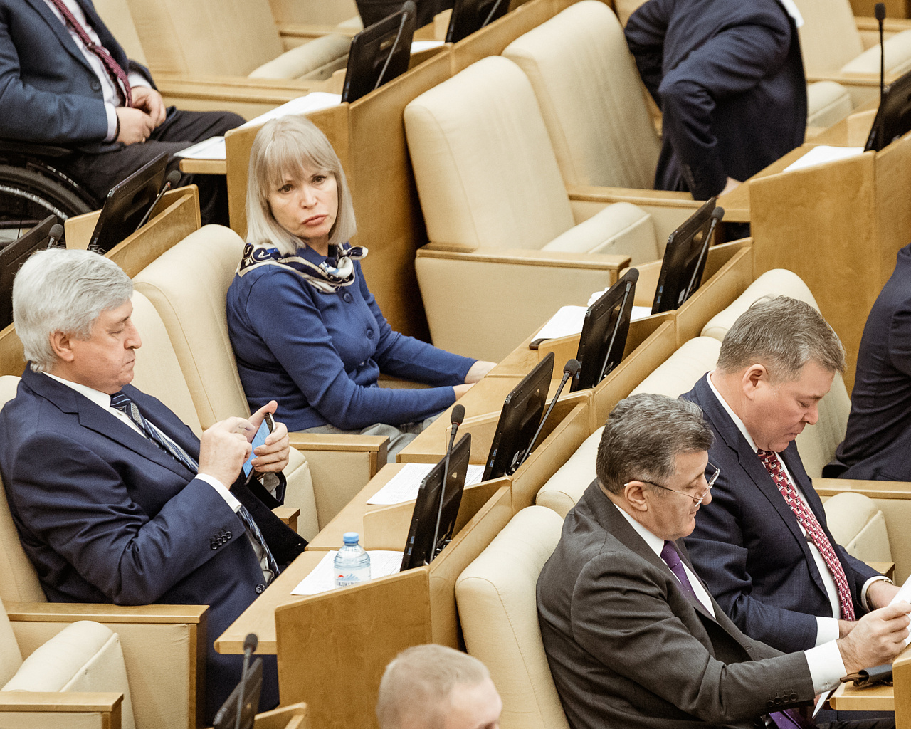 депутаты госдумы рф список 2023 с фото