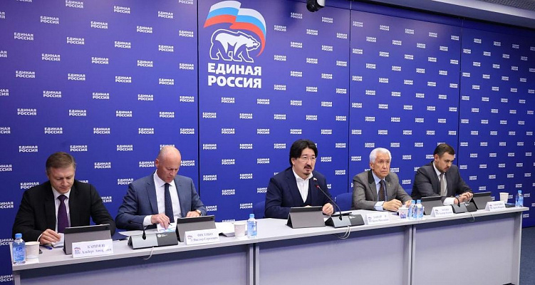Минздрав поддержал инициативу «Единой России» о возрождении «студенческих поликлиник»
