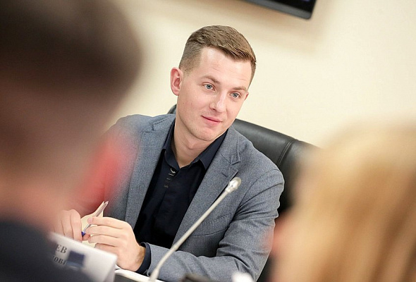 Комитет ГД по бюджету и налогам поддержал законопроект «Единой России» об отмене НДФЛ на матпомощь студентам
