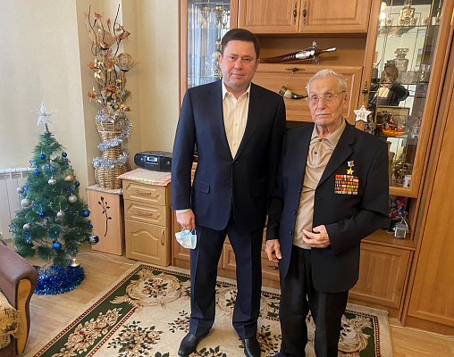 Сергей Кривоносов поздравил с Новым годом ветеранов Великой Отечественной войны, проживающих на Кубани