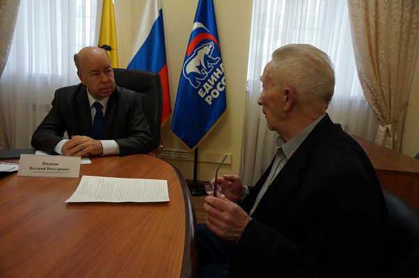 Валерий Иванов направит депутатский запрос губернатору Ивановской области о ФАПах в регионе