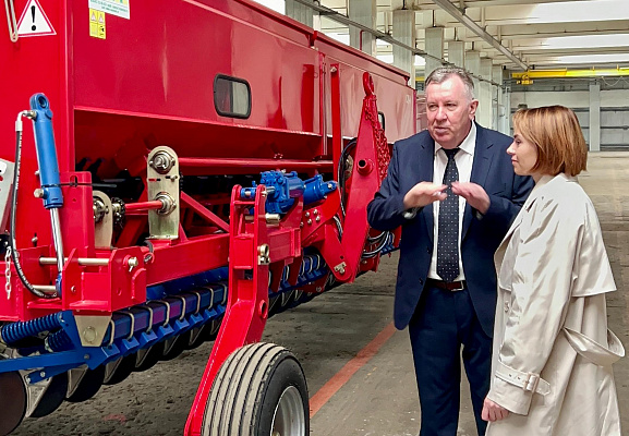 «Единая Россия» уделяет особое внимание импортозамещению сельскохозяйственной техники