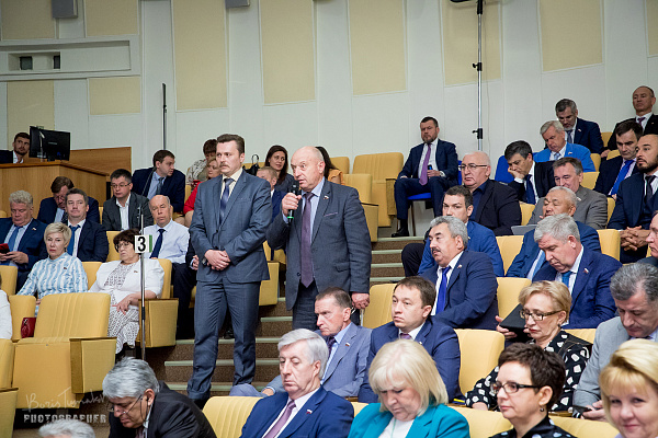 Депутаты фракции «ЕДИНАЯ РОССИЯ» обсудили с главой ЦБ вопрос повышения доступности кредитных ресурсов для предприятий