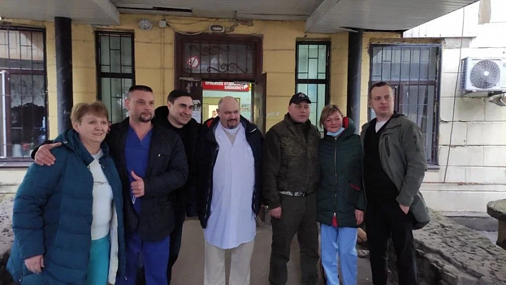 Медикам Донбасса передана первая партия медикаментов из России