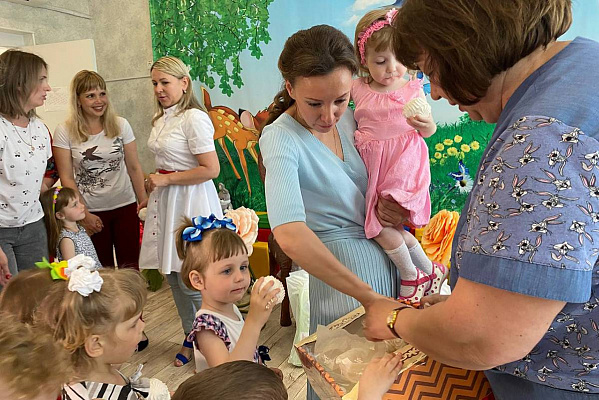 «Единая Россия» откроет детские досуговые центры в Луганской народной республике