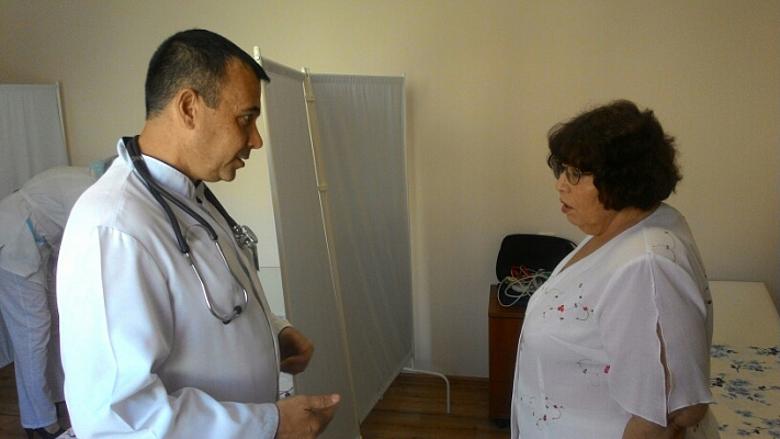 Наталья Боева посетила офис врача общей практики в селе Раздольное Кущевского района