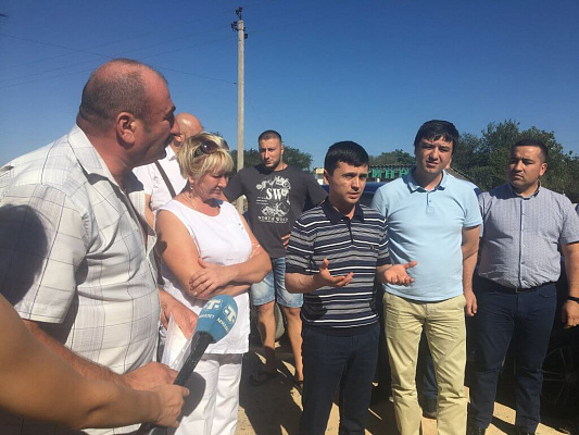 Руслан Бальбек совершил очередной выезд в отдаленные села Крыма
