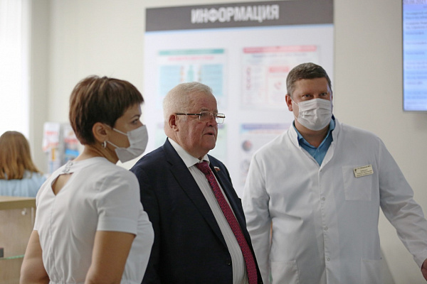 Николай Борцов помог лебедянской поликлинике