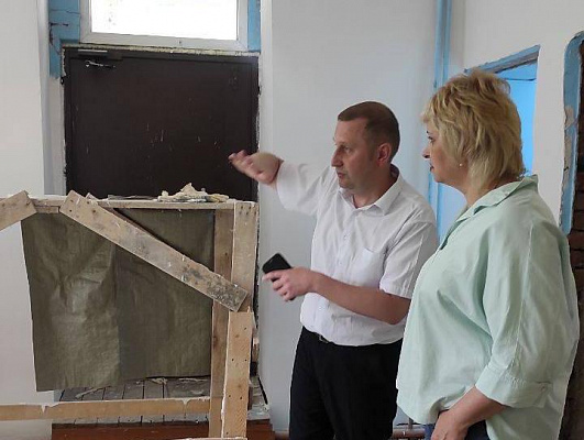 Елена Цунаева проконтролировала ход капитального ремонта Грязовецкой центральной районной больницы в Вологодской области 