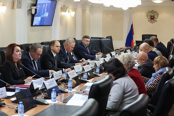 Михаил Романов предложил распространить действие закона о парламентском расследовании на граждан иностранных государств