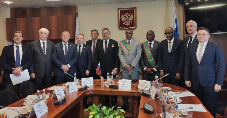 В Госдуме состоялась встреча депутатов Госдумы и делегации из Мавритании