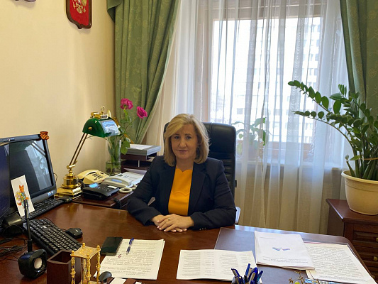 Алла Полякова: «Единая Россия» продолжает реализацию программы по капитальному ремонту школ