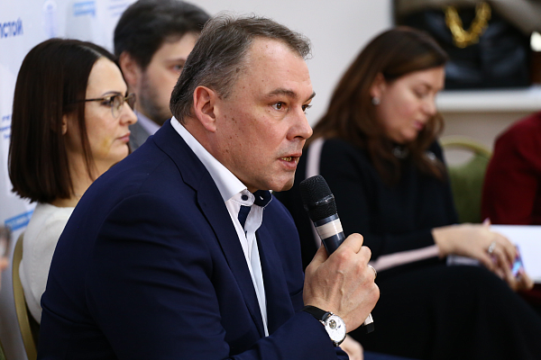 Петр Толстой возглавил рабочую группу по подготовке изменений в законодательство в сфере защиты прав многодетных семей