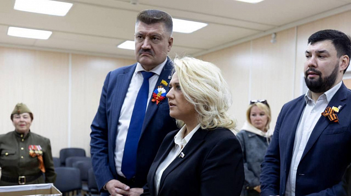 Депутаты «Единой России» продолжают оказывать помощь волонтерам и добровольцам, которые готовят и отправляют грузы на передовую