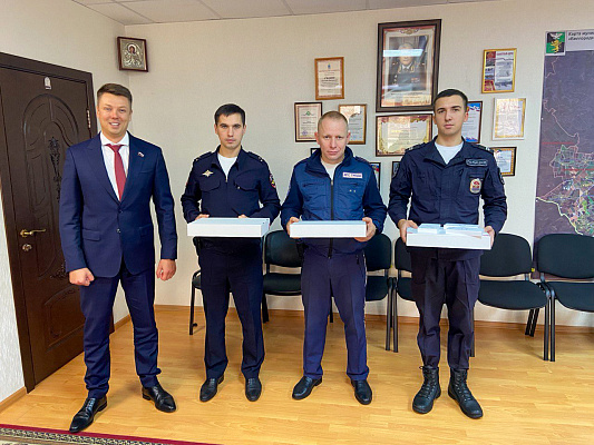 «Единая Россия» в приграничных регионах оперативно закрывает потребности силовиков в необходимой технике и оборудовании