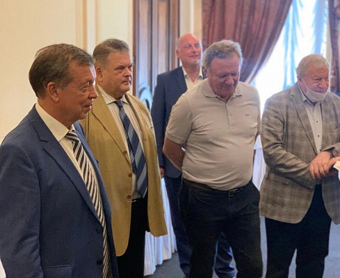 Владимир Катенев провел встречу с петербургскими  предпринимателями