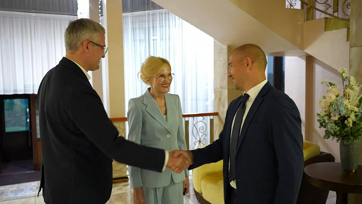 «Единая Россия» организовала прилет на Камчатку ведущих офтальмологов страны