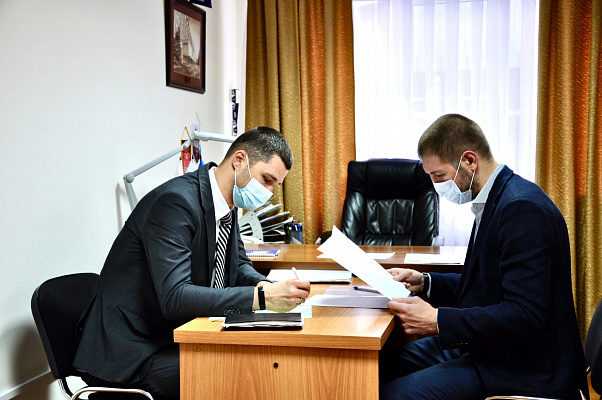 Дмитрий Пирог провел прием граждан и встретился с победителем проекта «Лидеры Кубани - движение вверх»