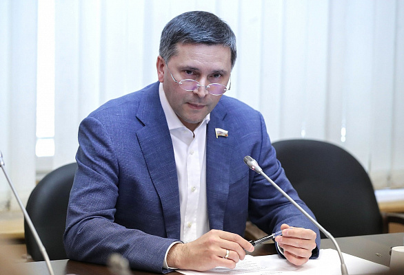 Комитет Госдумы по экологии рекомендовал принять в первом чтении законопроект о лесных дорогах