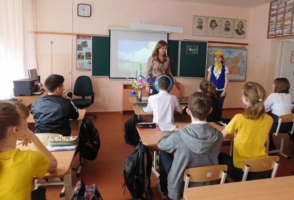 Лариса Тутова провела открытый экологический урок «Сделаем вместе!»