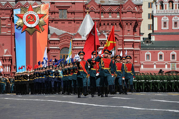 Победители международной акции «Единой России» «Диктант Победы» получили приглашения на Парад Победы на Красной площади