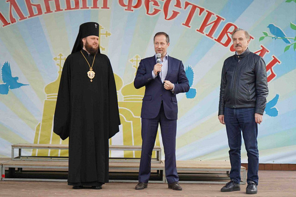 Роман Терюшков посетил Пасхальный фестиваль в Люберцах