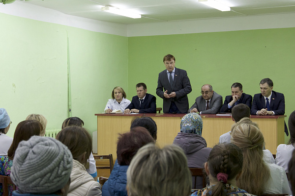 Валерий Бузилов встретился с работниками социальной сферы Удмуртии
