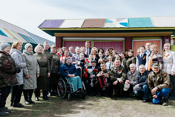 «Единая Россия» продолжает чествовать ветеранов Великой Отечественной войны