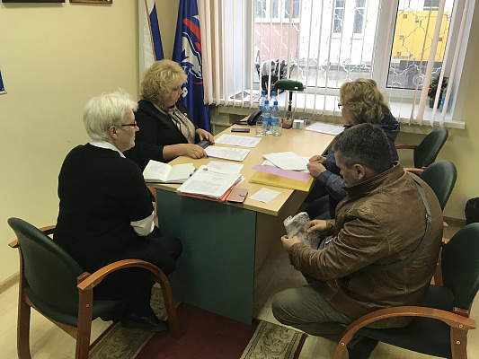 Светлана Максимова провела прием граждан в Калининском районе Тверской области