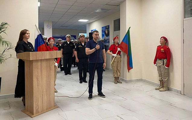 Депутаты «Единой России» чествуют героев спецоперации в регионах